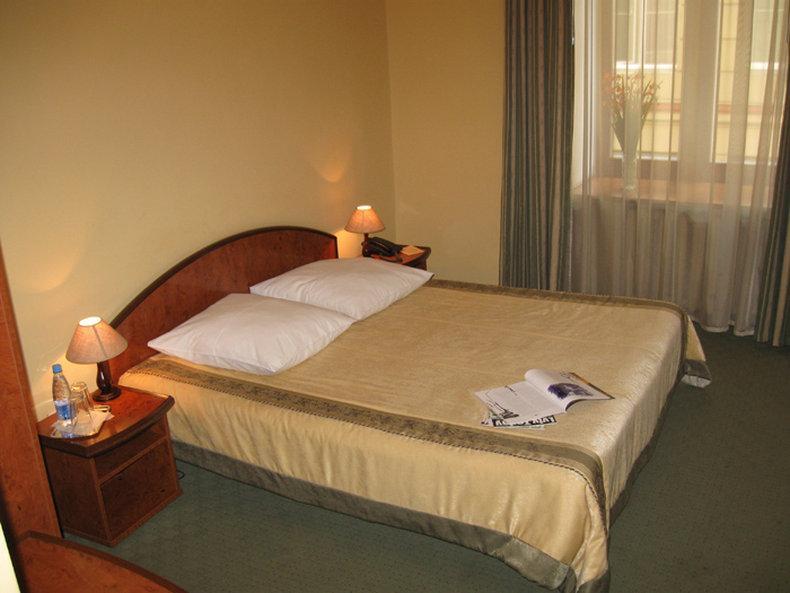 Wien Hotel Lviv Quarto foto