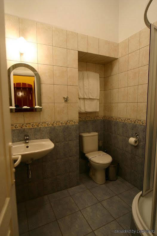 Wien Hotel Lviv Quarto foto