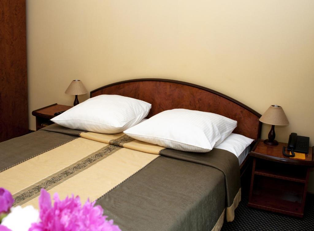 Wien Hotel Lviv Quarto foto
