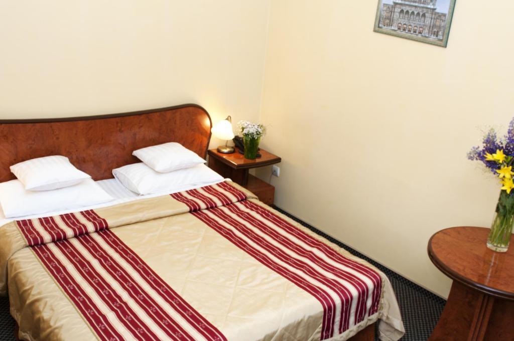 Wien Hotel Lviv Quarto foto