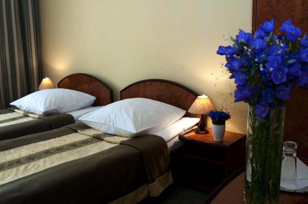 Wien Hotel Lviv Quarto foto